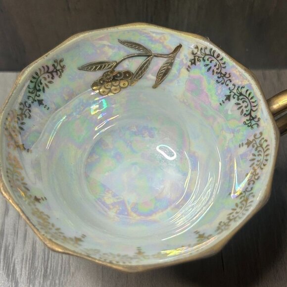 Vintage Royal Sealy China Japan Iridescent Black w/ Gold Trim Cup & Saucer Set - Picture 4 of 9